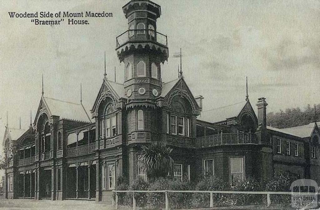 This image has an empty alt attribute; its file name is Braemar-House-c1920-VicPlaces-1-1.jpg